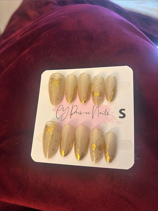 CY Press-on Nails Other - CY Press-on Nails GYP Press-On Nails Gold Floral Press-On Nails NWT
